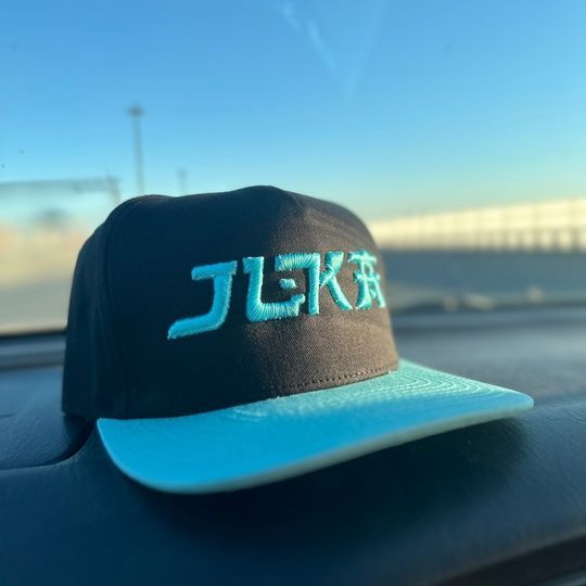 Купить Бейсболка SnapBack