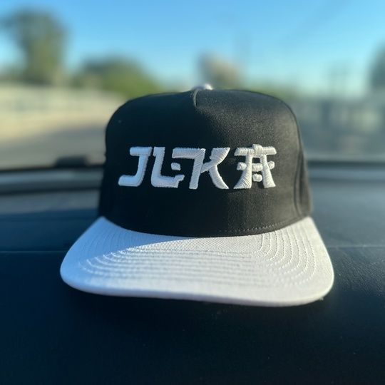 Купить Бейсболка SnapBack