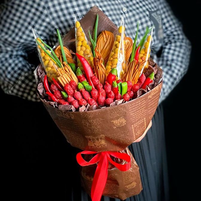 Колбасный букет с орешками