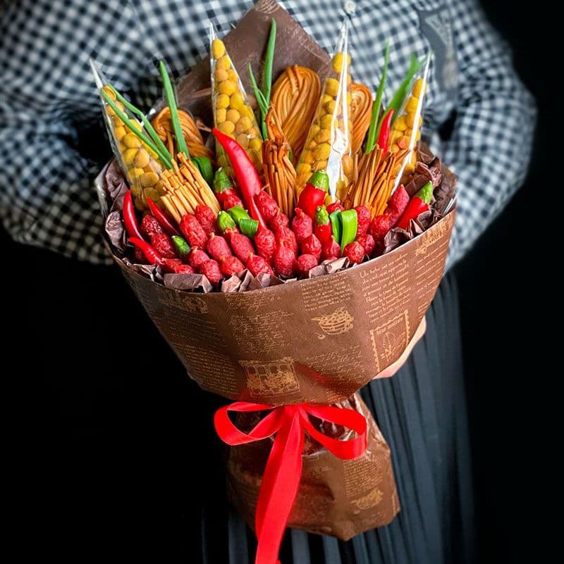 Купить Колбасный букет с орешками арт. 176