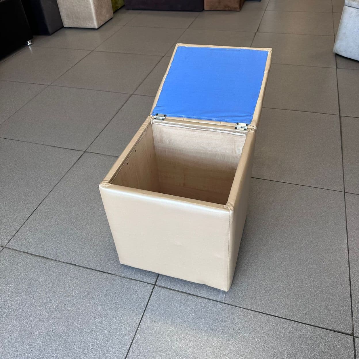 Купить Пуф "Квадро" с ящиком