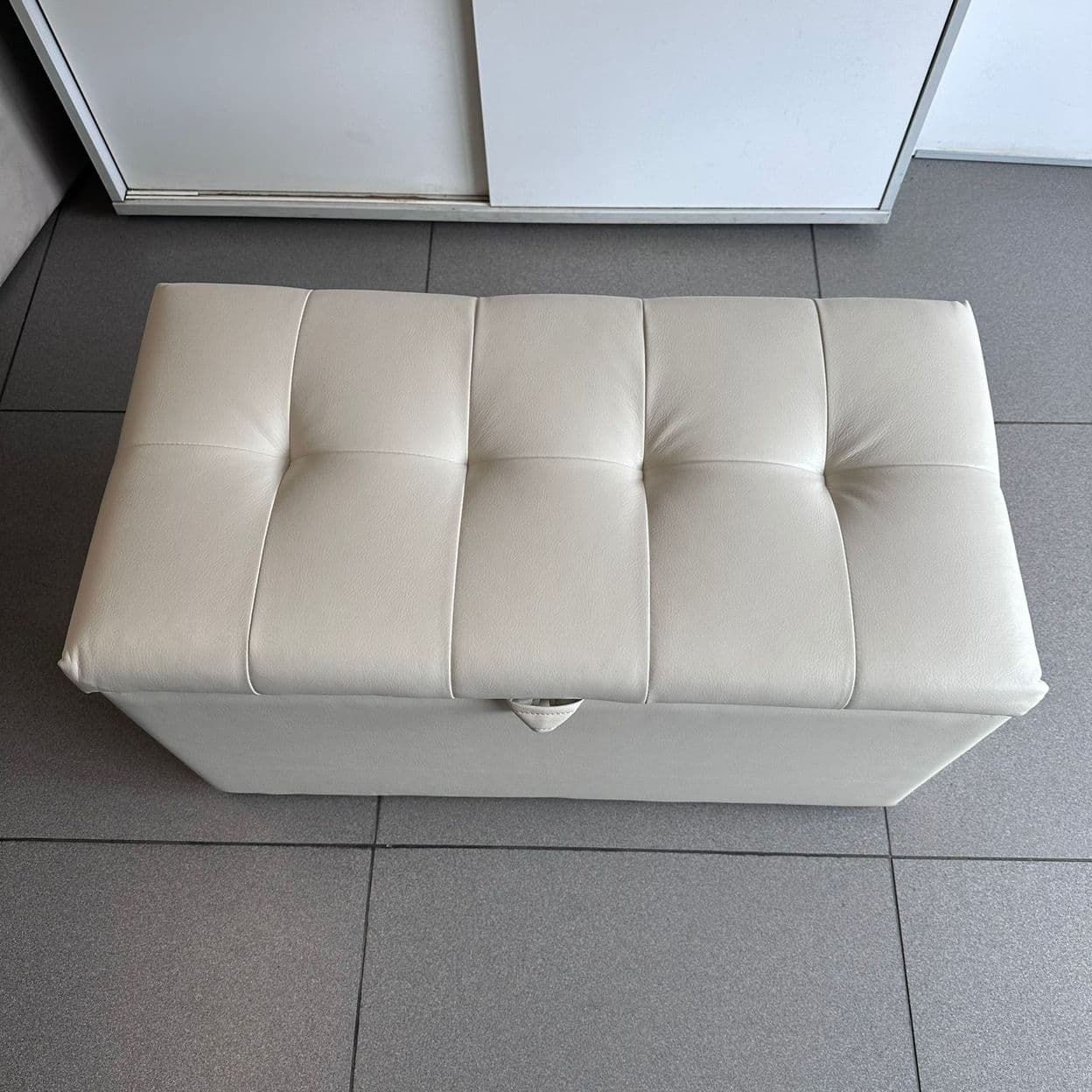 Купить Белая банкетка с ящиком