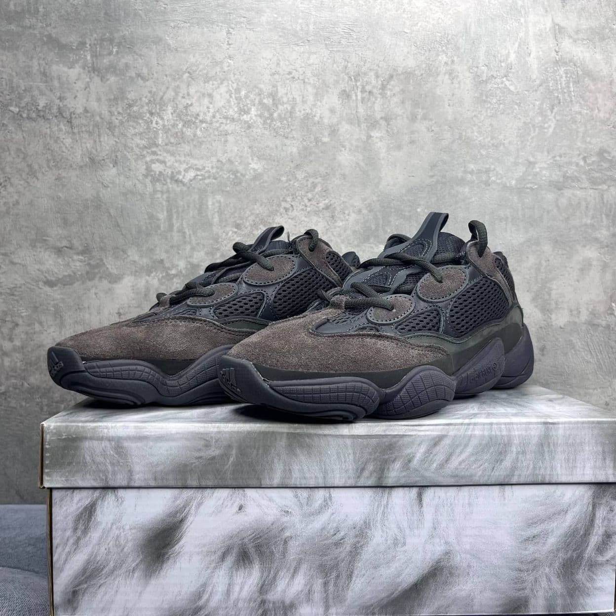 Купить Adidas Yeezy Boost 500 Utiblk