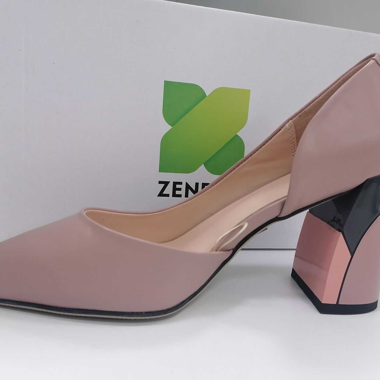 Купить Туфли женские Zenden.