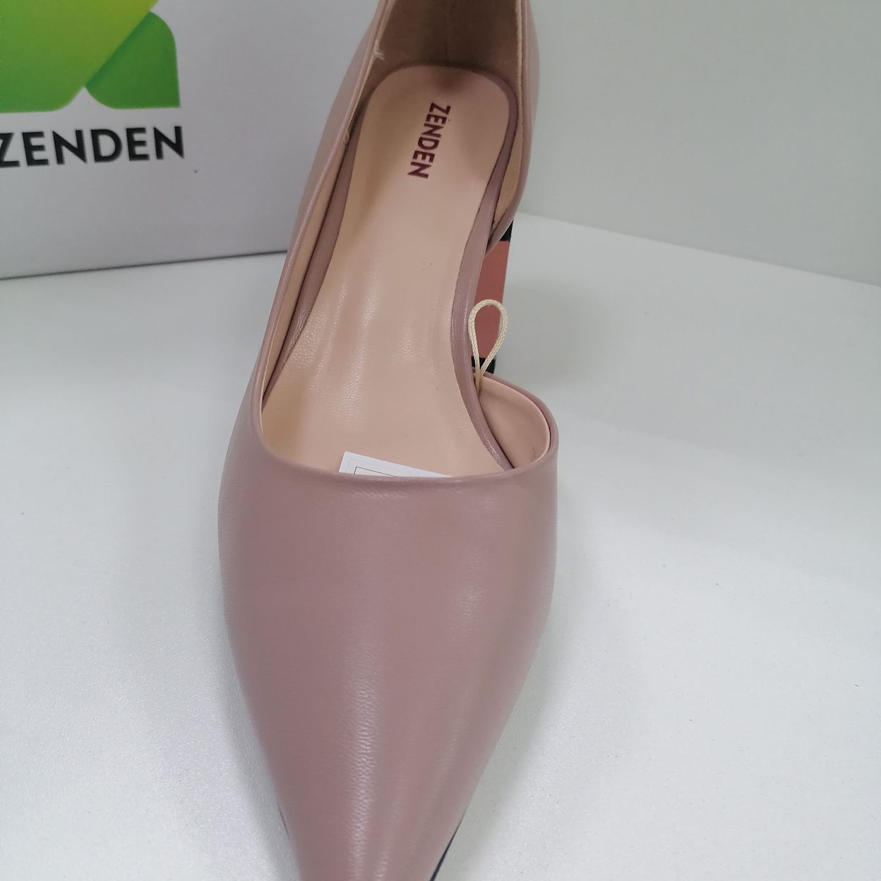 Купить Туфли женские Zenden.