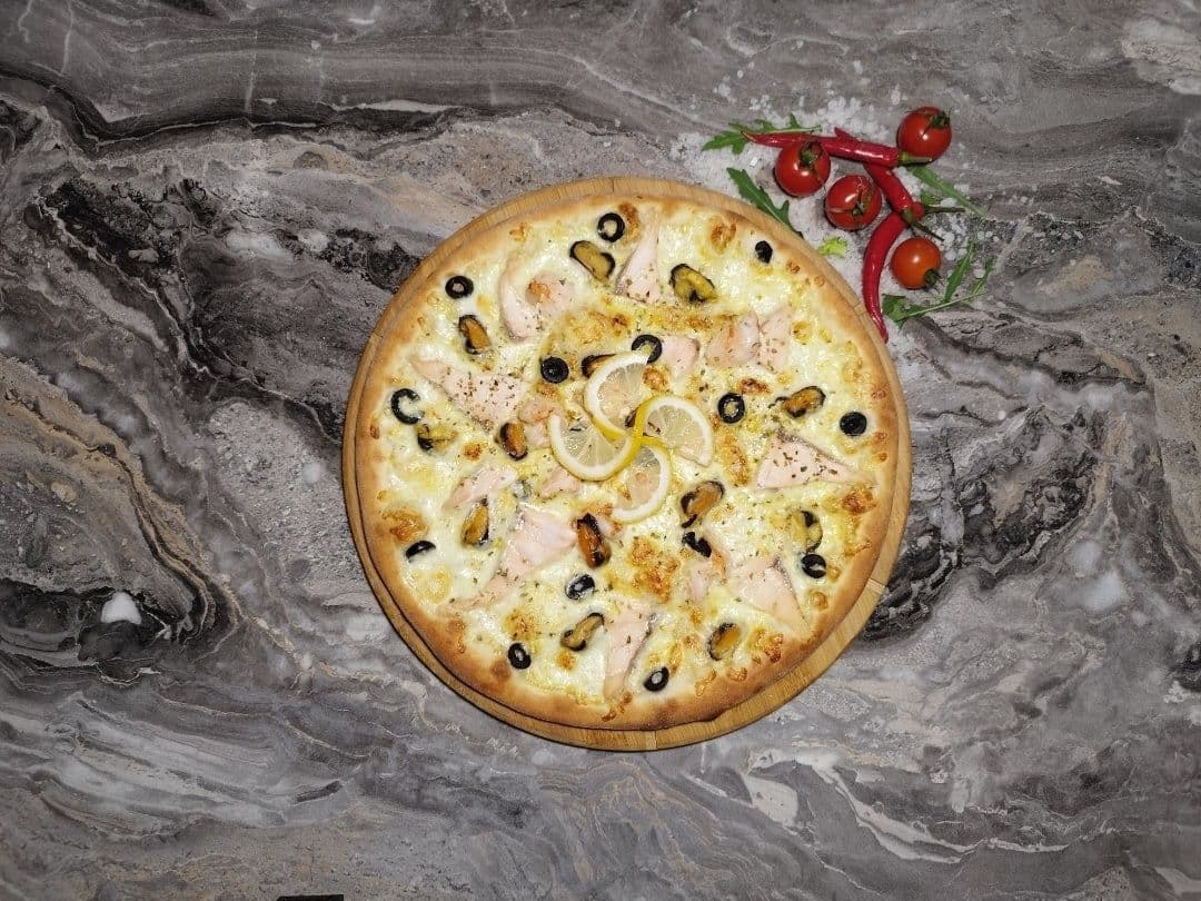 Купить 29. Посейдон (креветка, мидии, кальмар) 32 СМ 550 ГРАММ