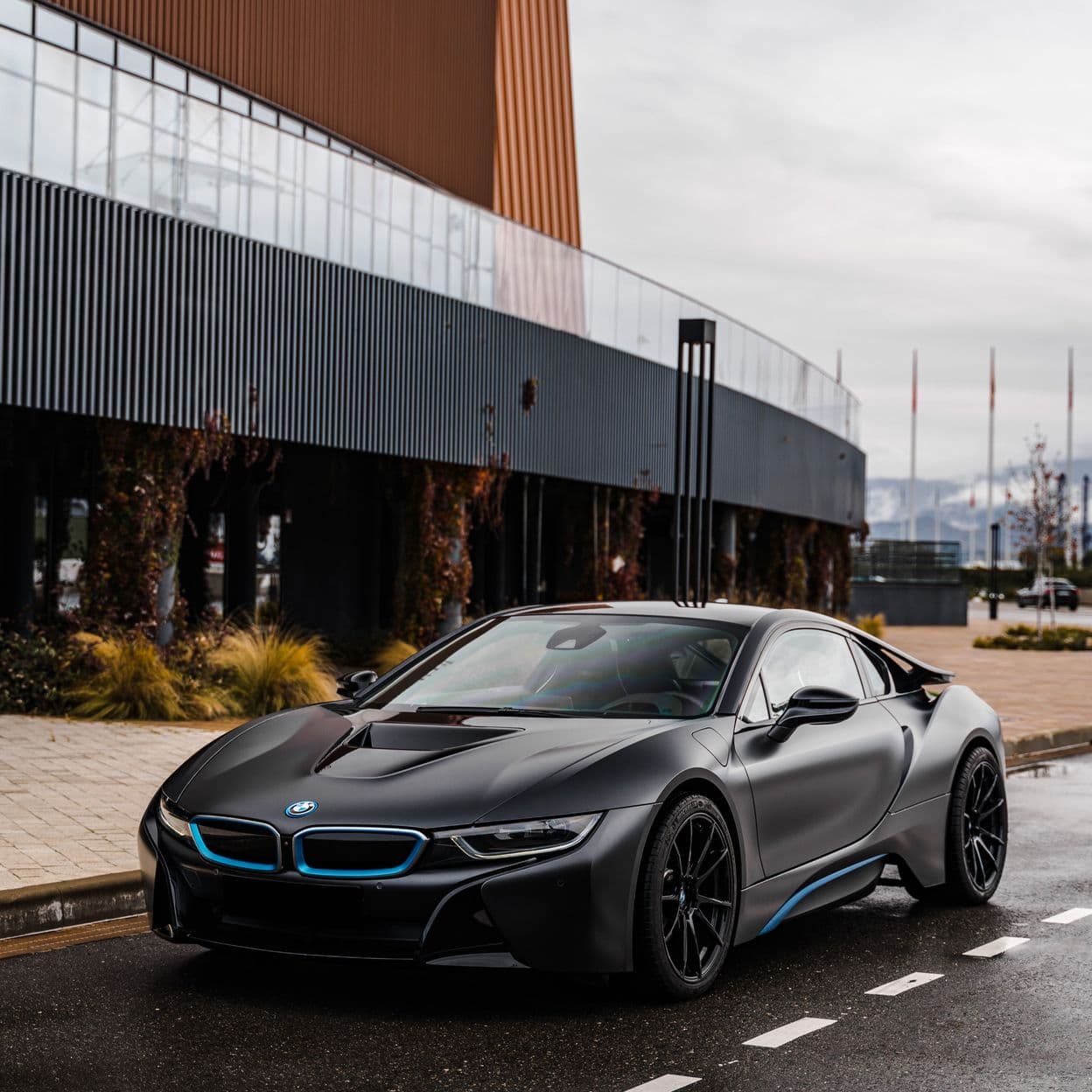 Купить BMW i8