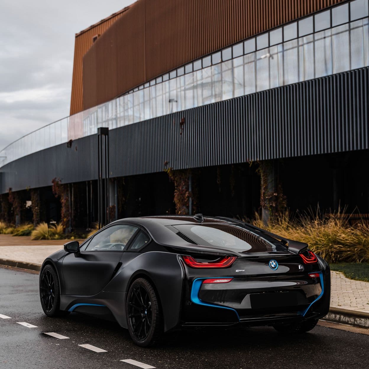 Купить BMW i8