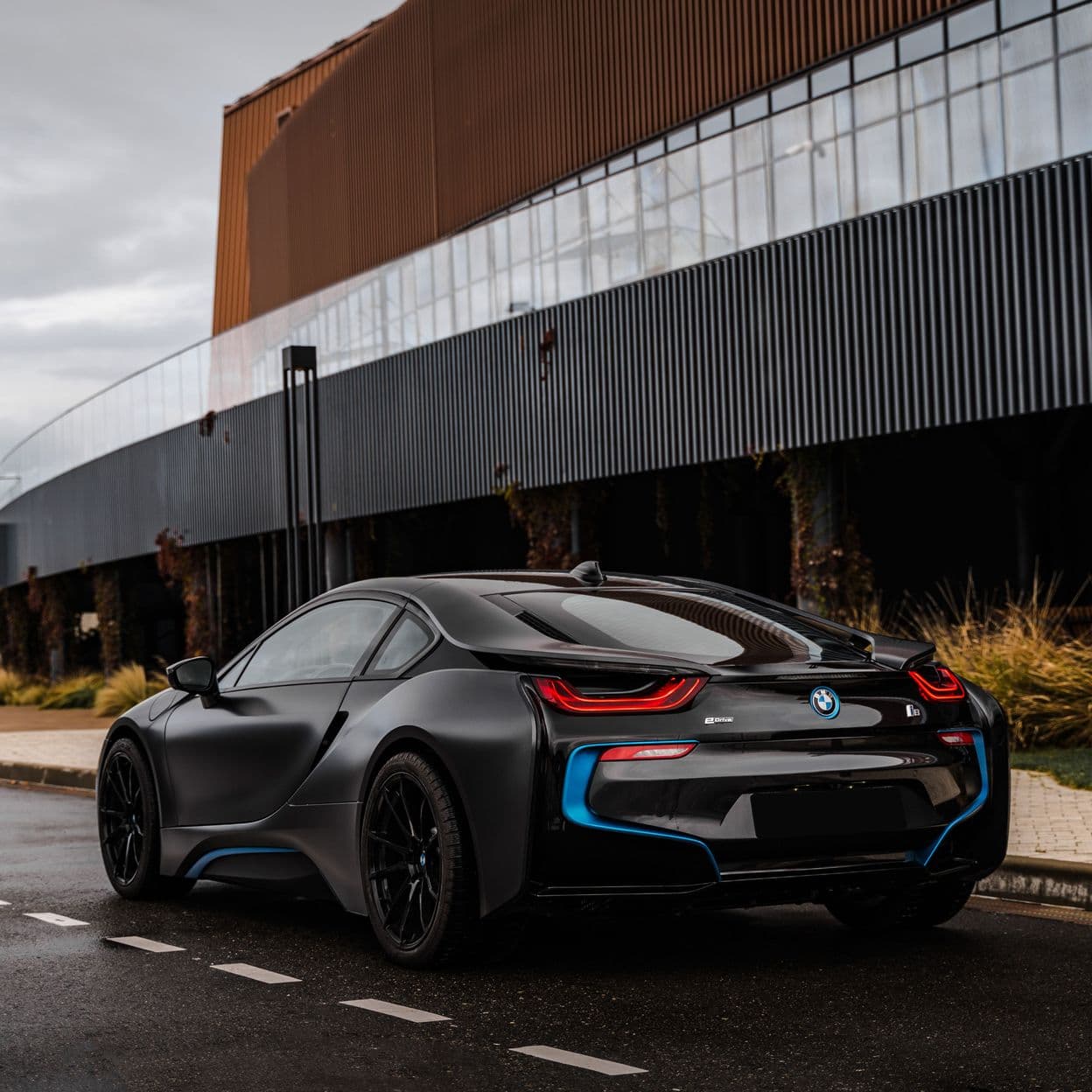 Купить BMW i8