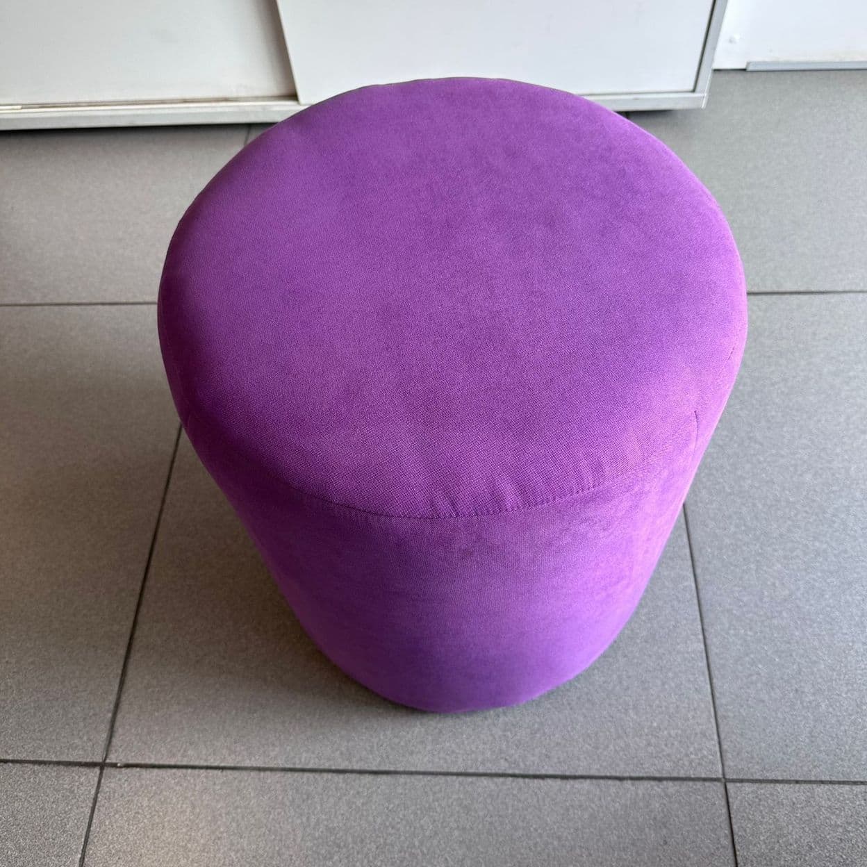 Купить Круглый пуф фиолетовый