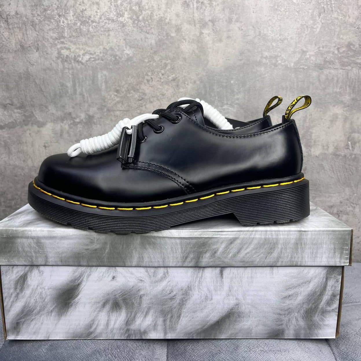 Купить Dr. Martens Wildhorse