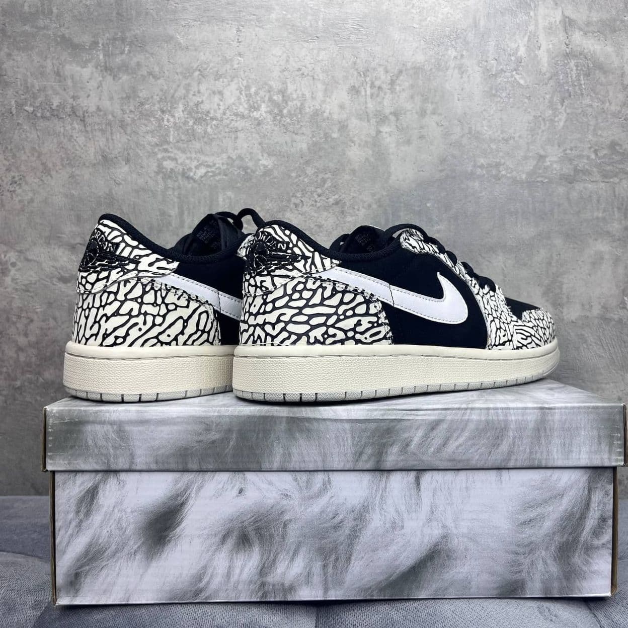 Купить Nike Air Jordan 1 Retro Low Black Cement