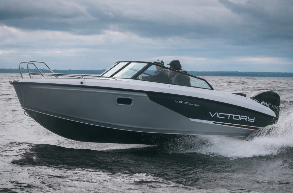 Купить Моторная лодка Victory 570 Cruiser с мотором F150