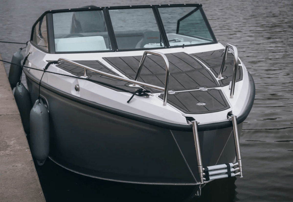 Купить Моторная лодка Victory 570 Cruiser с мотором F150