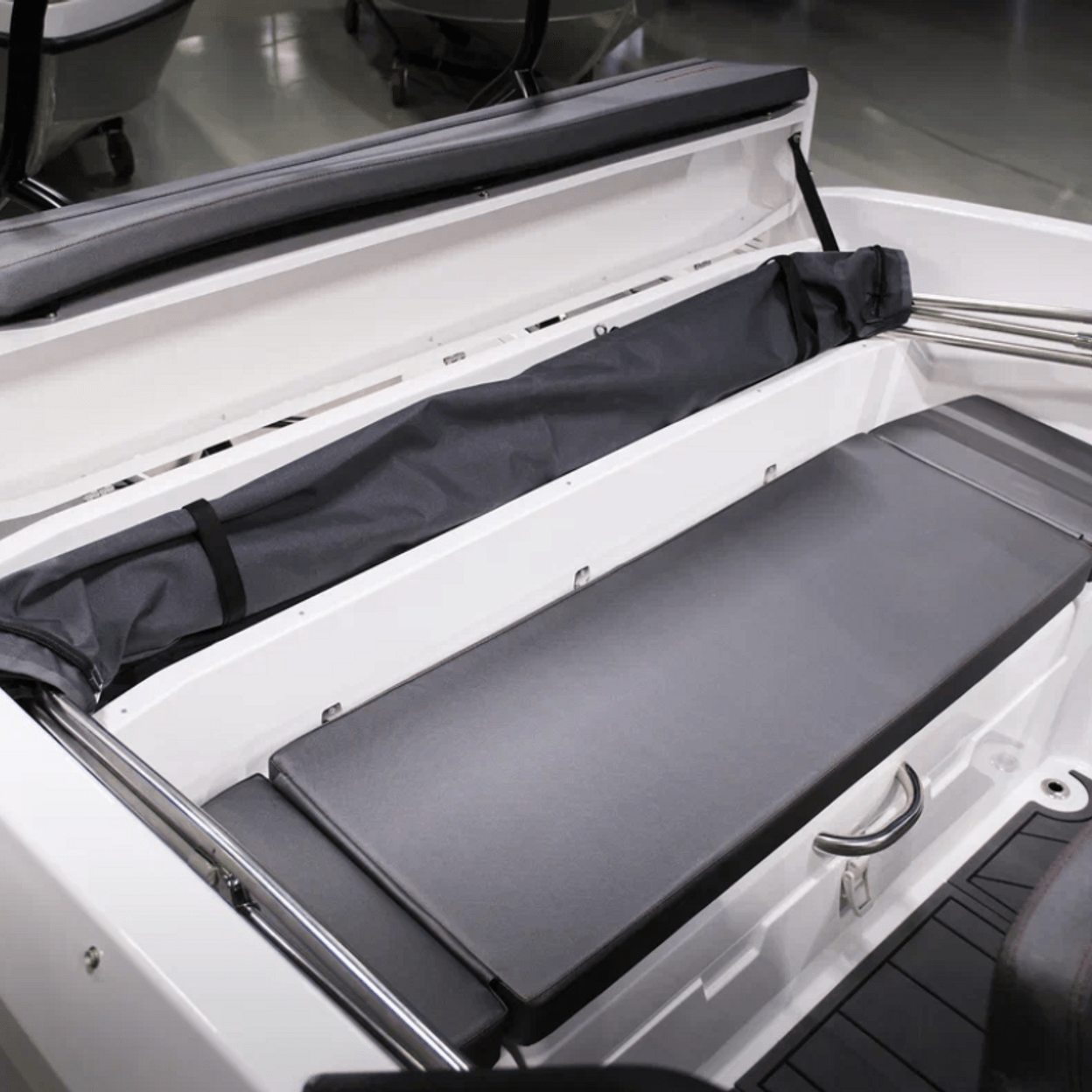 Купить Моторная лодка Victory 570 Cruiser с мотором F150