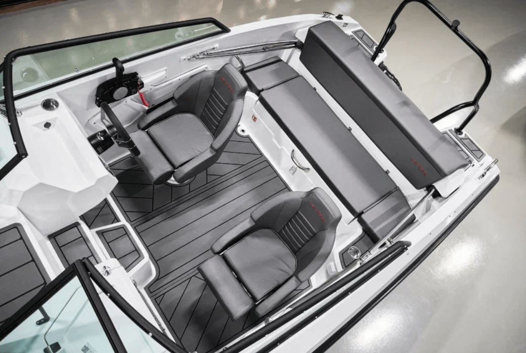 Купить Моторная лодка Victory 570 Cruiser с мотором F150