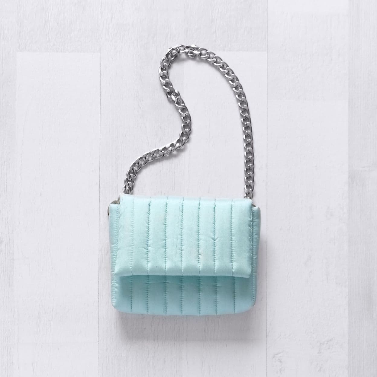 Купить Сумка стеганая AGLAIS в оттенке «Мятный сорбет»