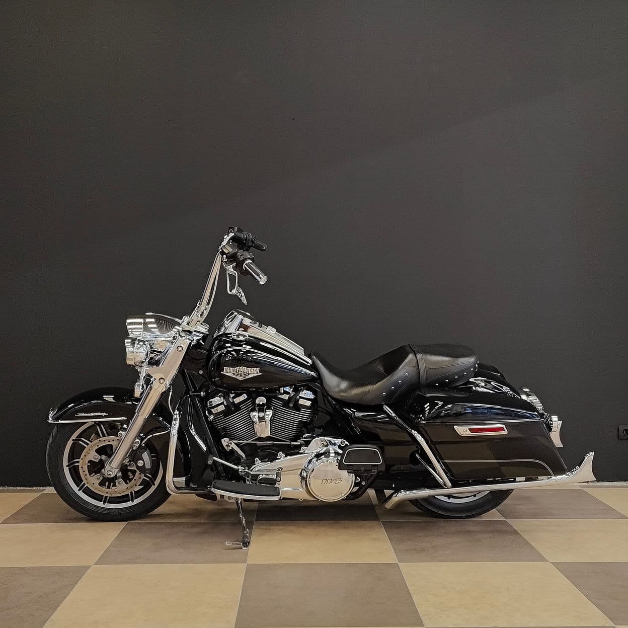 Купить Harley-Davidson Road King 