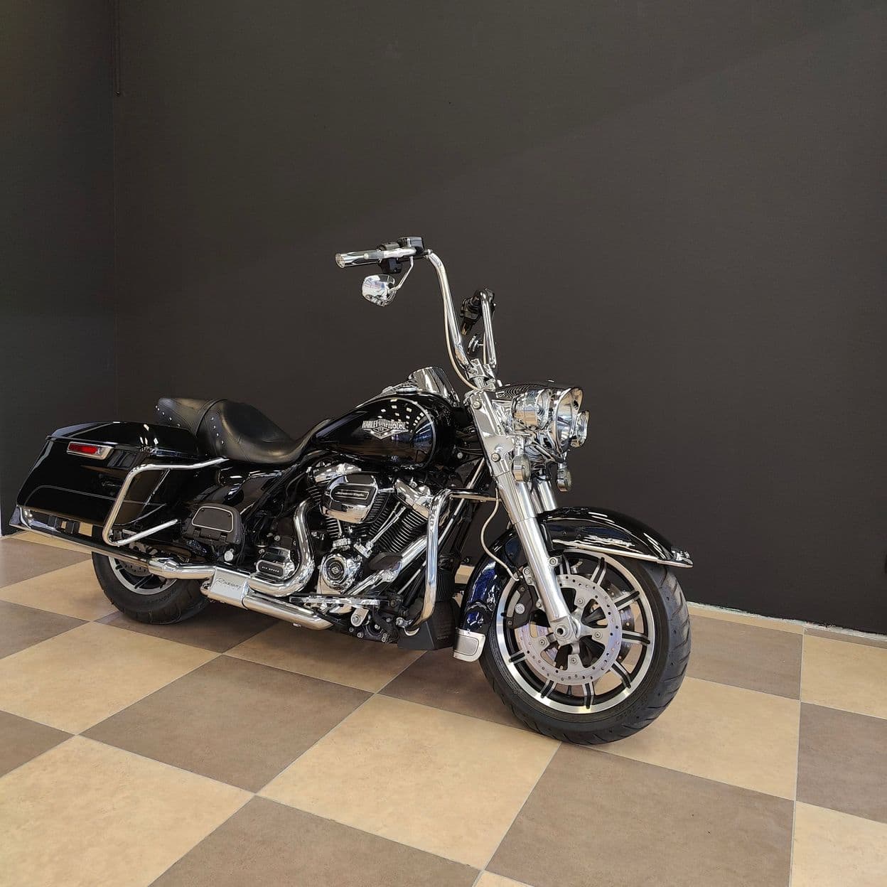 Купить Harley-Davidson Road King 