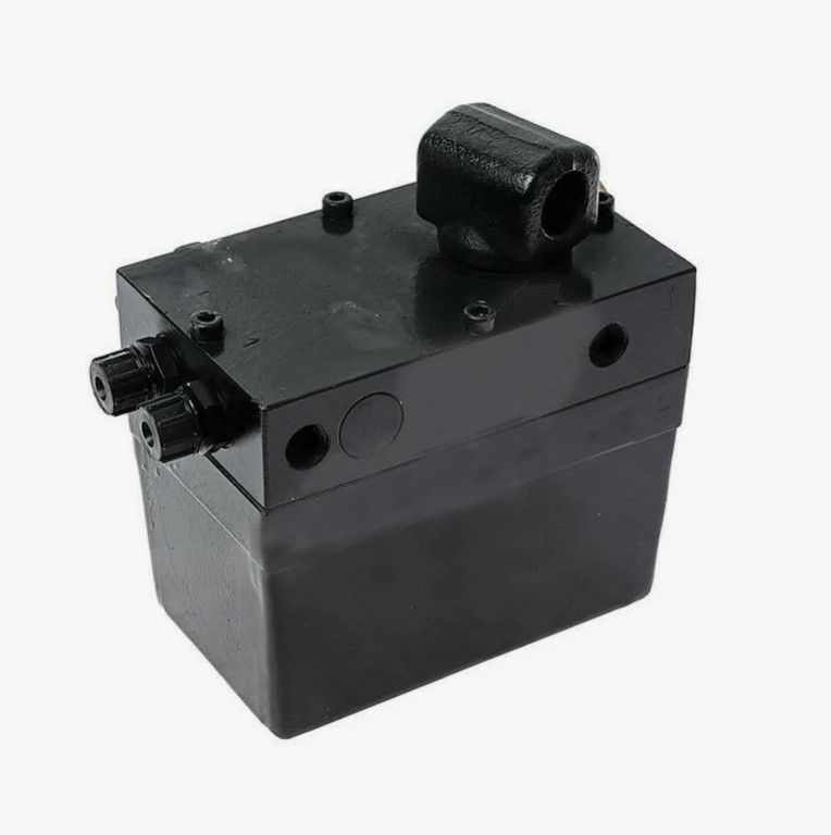 Купить Насос механизма опрокидывания кабины КАМАЗ и подъема колеса запасного (с пневмо) MEGAPOWERАртикул: 500-11-006