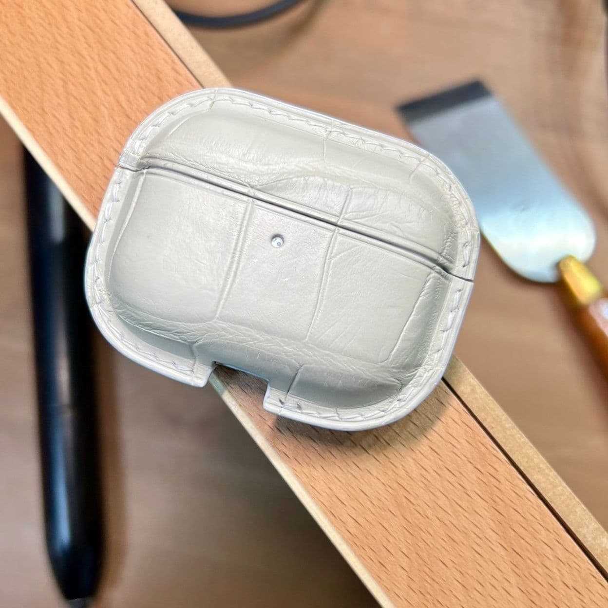 Купить Чехол для AirPods Pro из кожи аллигатора