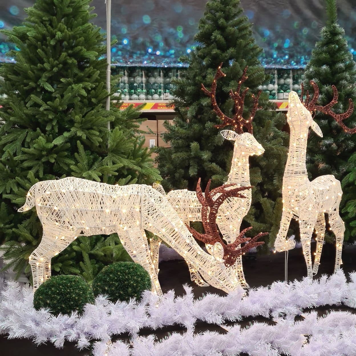 Купить Электрогирлянда-фигура Олень 200 LED, теплый свет, для улицы