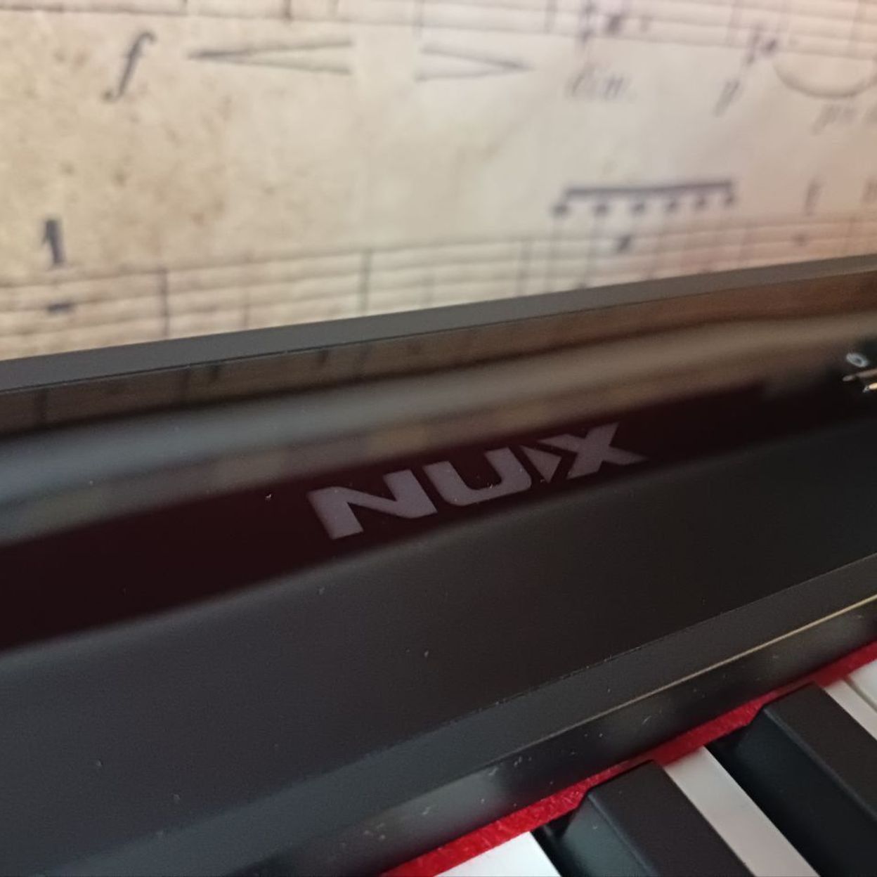 Купить Цифровое пианино NUX NPK-10 BK