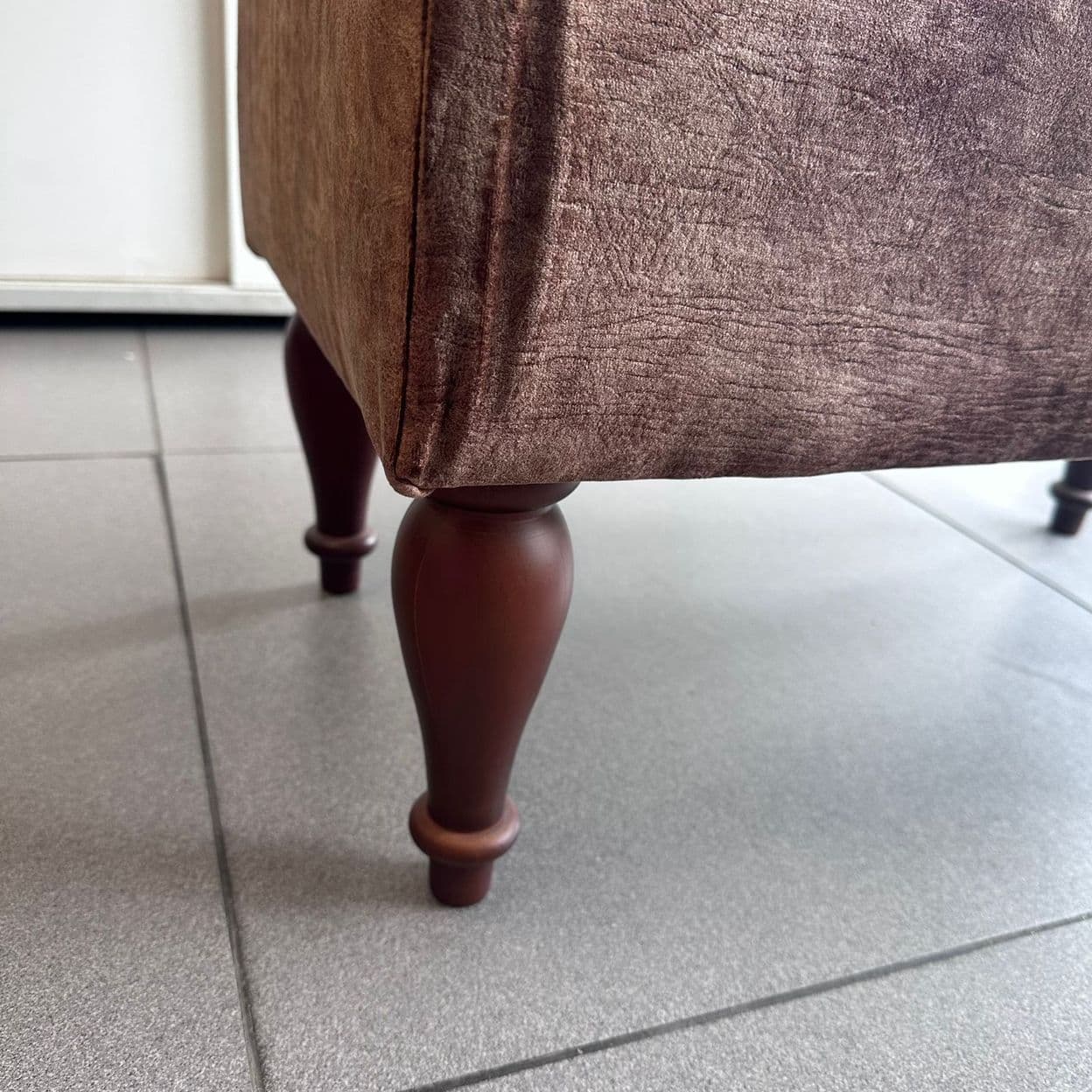 Купить Банкетка на ножках