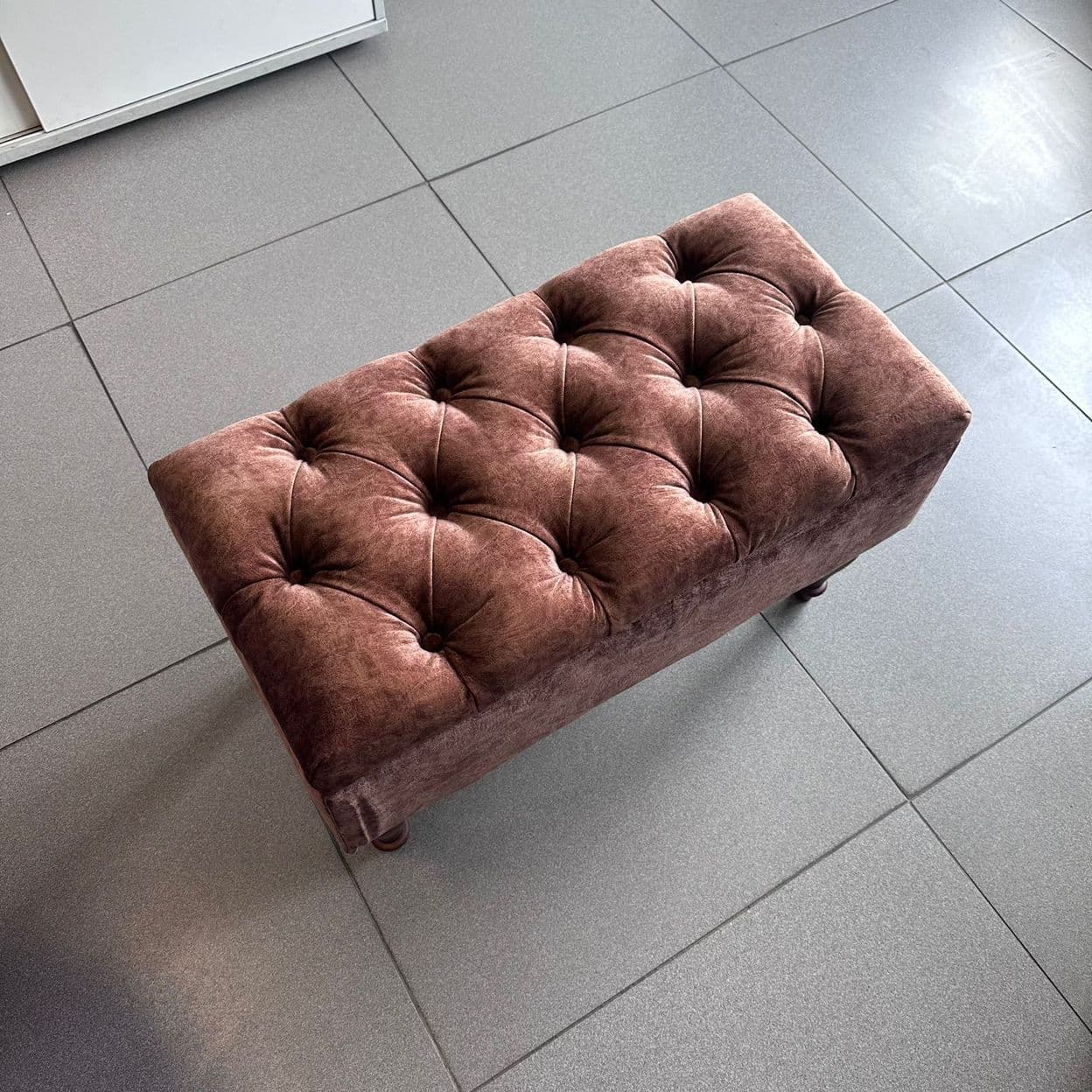 Купить Банкетка на ножках