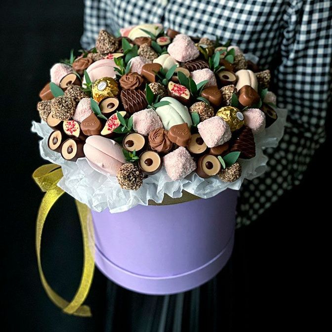 Шляпная коробка из конфет