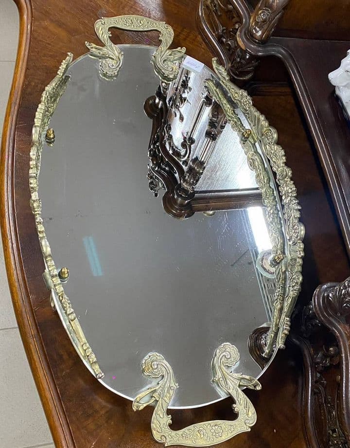 Купить Старинный зеркальный поднос