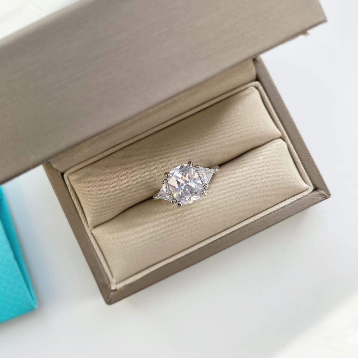 Купить Кольцо White