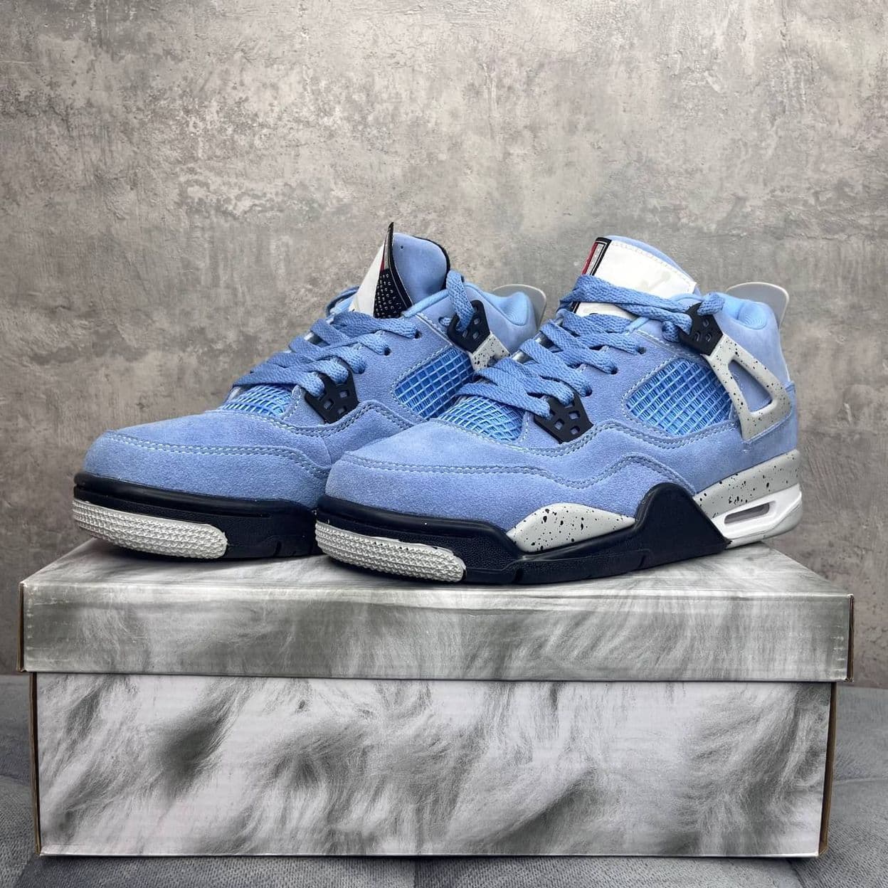 Купить Nike Air Jordan 4 Retro University Blue