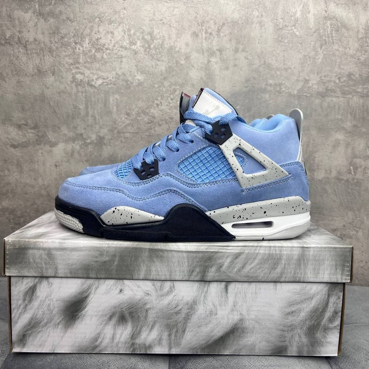 Купить Nike Air Jordan 4 Retro University Blue