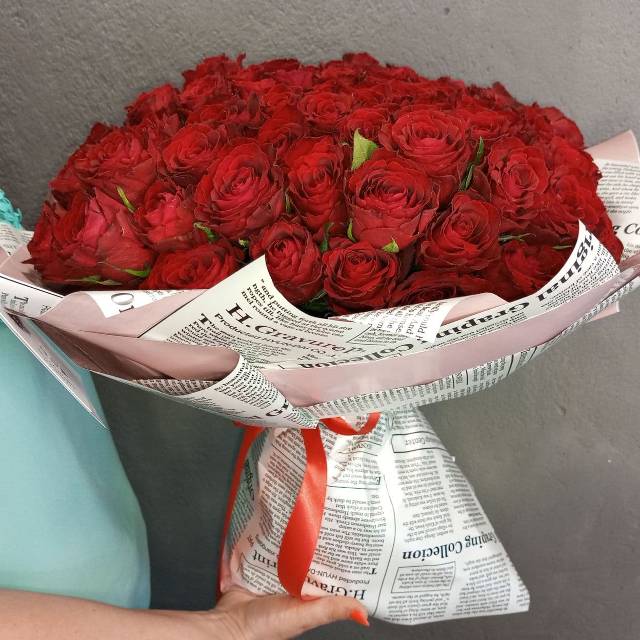 Купить Мадам рэд (кения) роза 40 см. - 101 шт.
