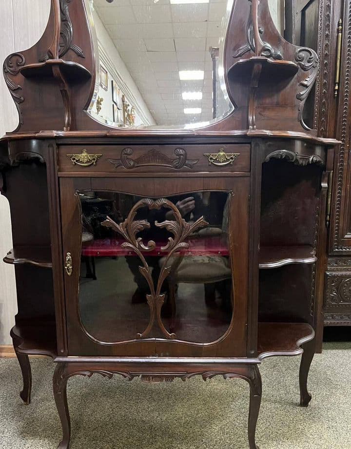 Купить Витрина в викторианском стиле