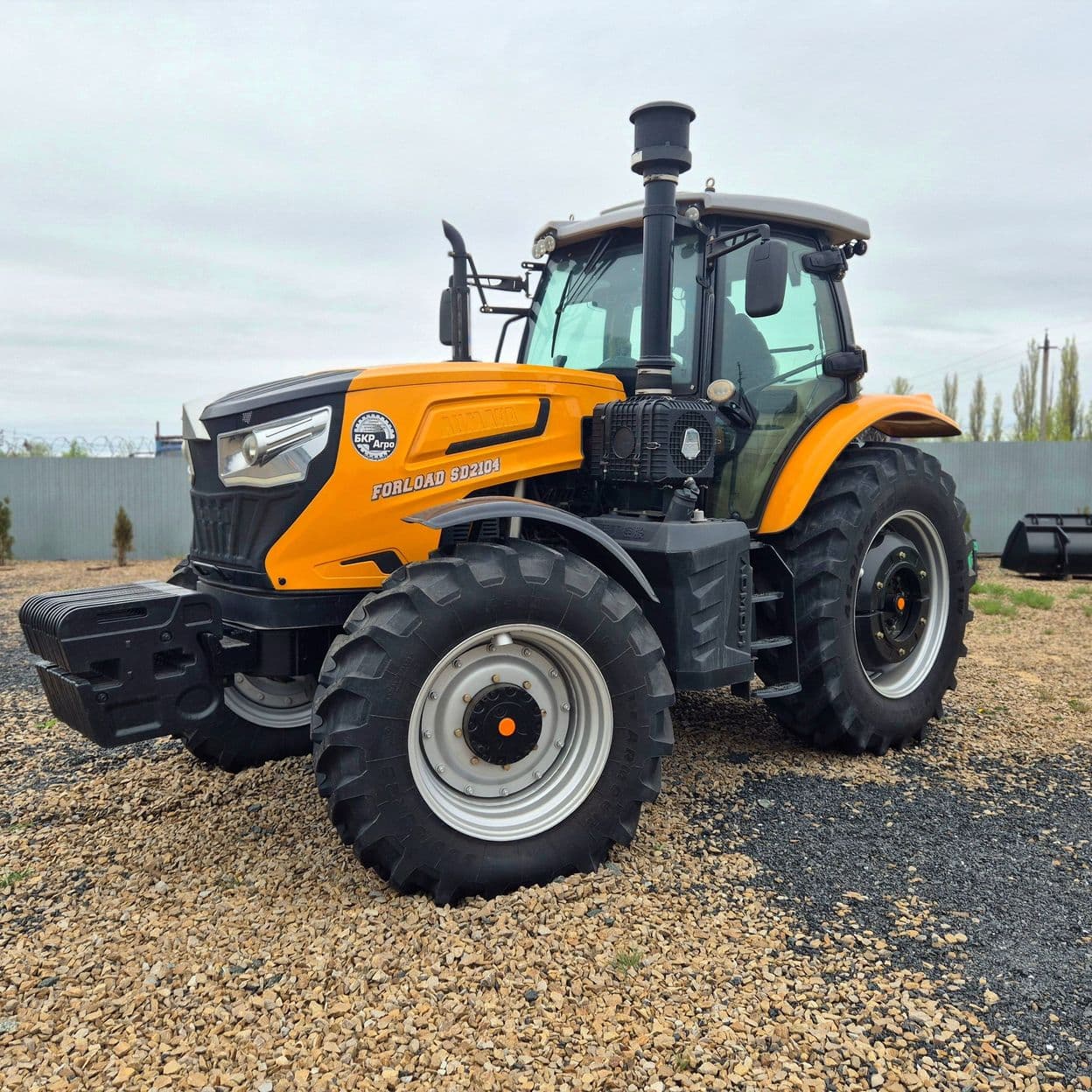 Купить Трактор FORLOAD SD2104 Y