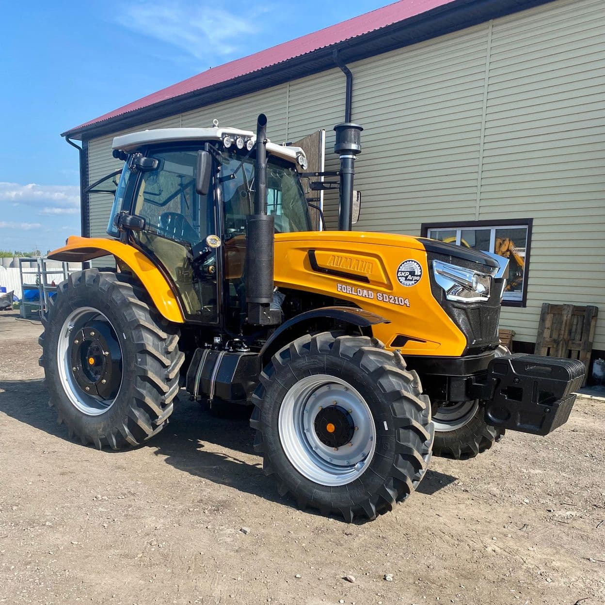 Купить Трактор FORLOAD SD2104 Y