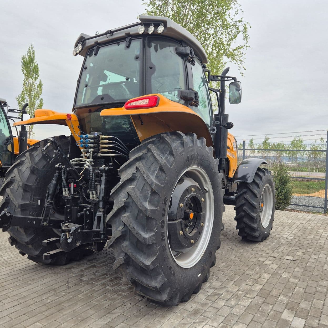 Купить Трактор FORLOAD SD2104 Y