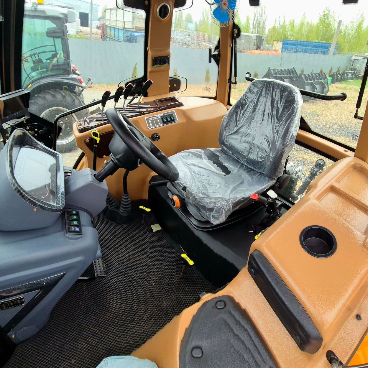 Купить Трактор FORLOAD SD2104 Y
