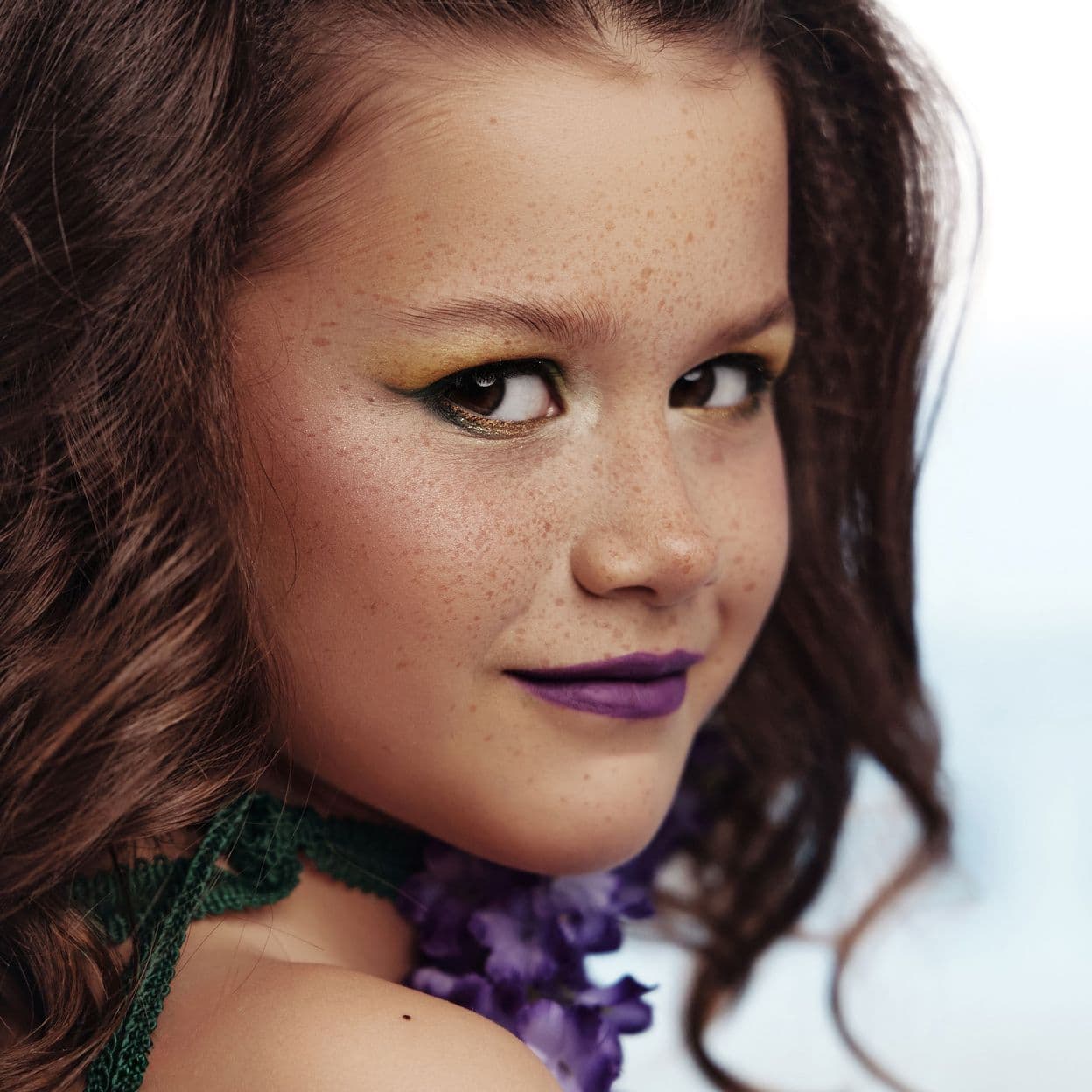 Купить Электронный журнал RAAMAT Magazine April 2025 Teen&Kids Edition Issue 2